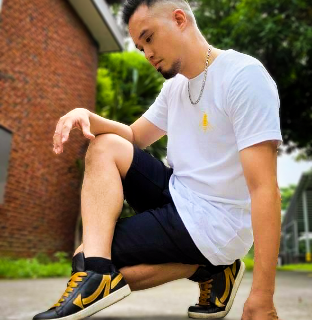 Emblem Tee